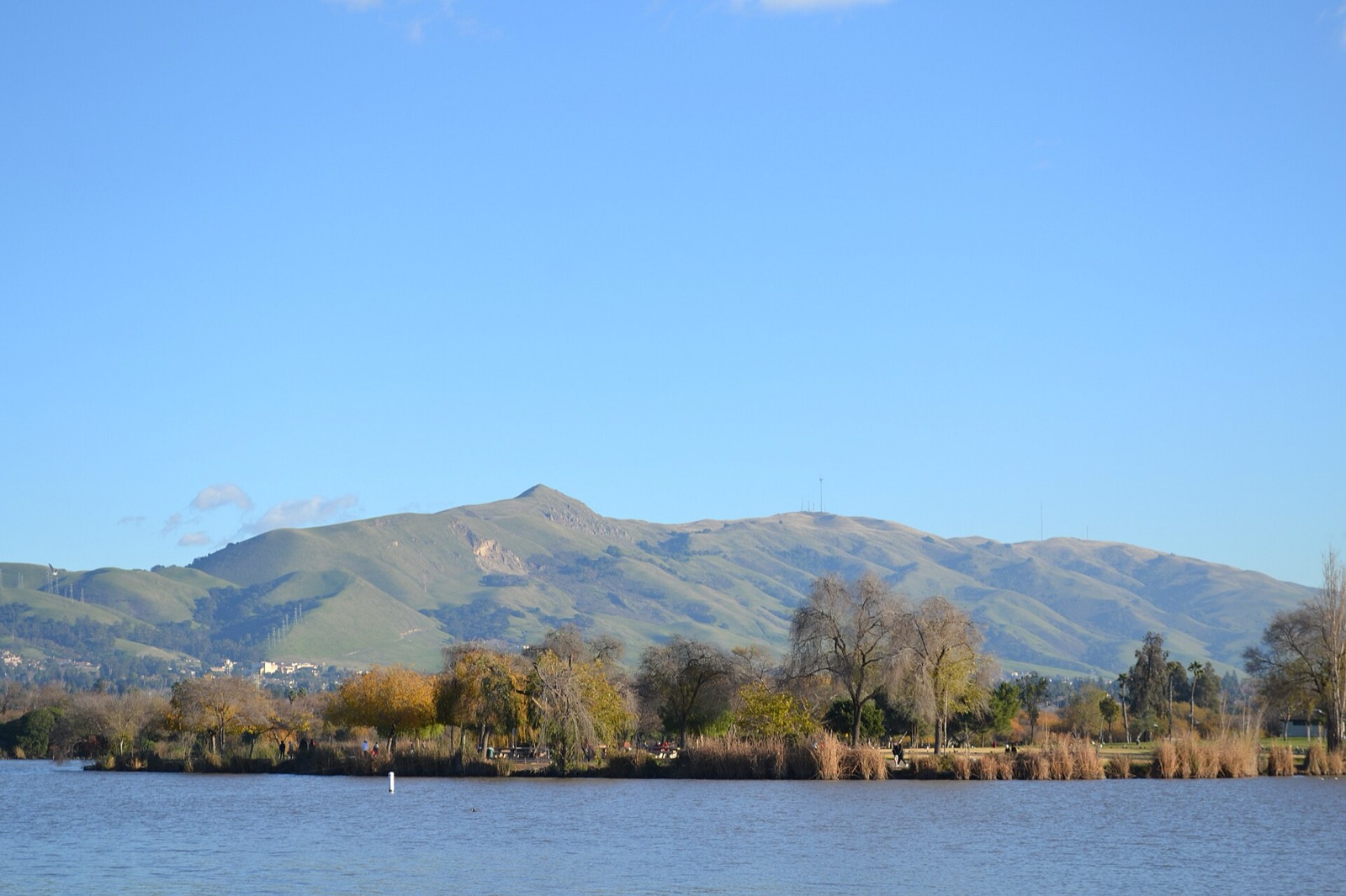 Mission Peak over Lake Elizabeth in Fremont, California